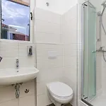 Guest house Levanda 3*